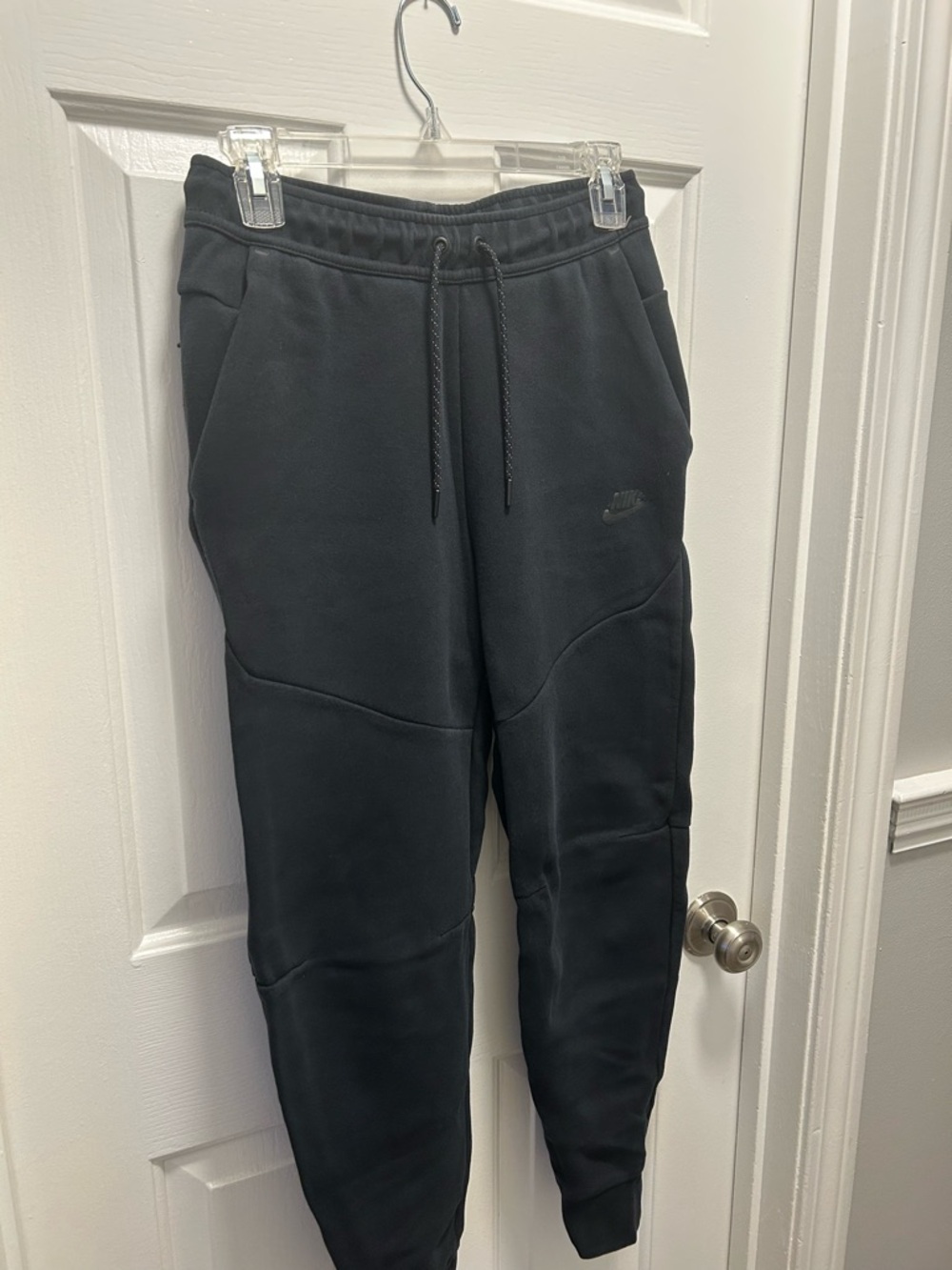 Nike Tech Black Men's Jogger Sweatpants with Drawstring